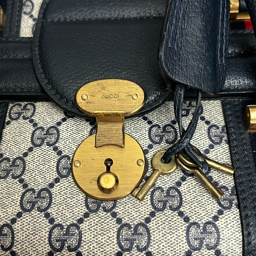 Vintage Gucci | Navy Train Case Luggage Bag - Picture 16 of 17